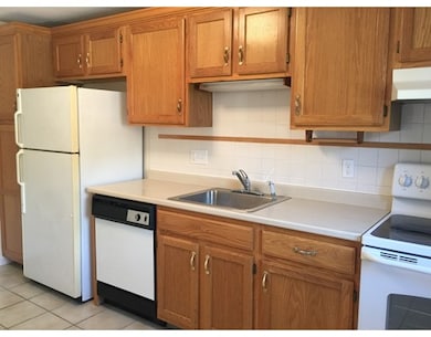 22 Byron St unit 1, Boston, MA 02108 - photo 4