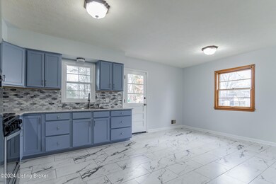 7121 Sky Blue Ave-06911