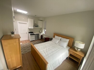 169 Saint Botolph St unit 5, Boston, MA 02115 - photo 2