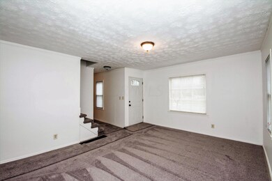 Entry / Living Room