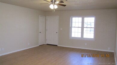 1046 E 144th St, Glenpool, OK 74033 - photo 3