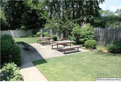 20 Pinckney Rd unit 4B, Red Bank, NJ 07701 - photo 6