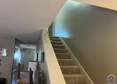 2002 Greenbriar Dr, Emporia, KS 66801 - photo 7