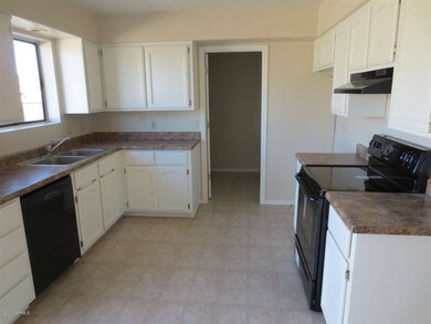 kitchen (1)