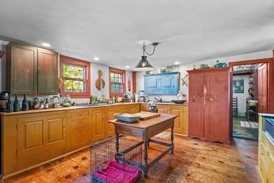 21 Sturbridge Rd, Brimfield, MA 01010 - photo 6