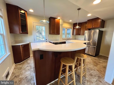 5843 Edgehill Dr, Alexandria, VA 22303 - photo 5