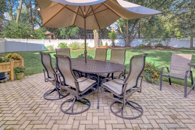 1034 Woodland Hills Rd, Batavia, IL 60510 - photo 4