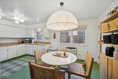 4147 N Kedvale Ave unit 1B, Chicago, IL 60641 - photo 5