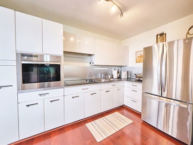 3900 N Lake Shore Dr unit 15C, Chicago, IL 60613 - photo 7