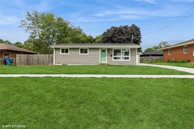 3306 SE 8th St, Des Moines, IA 50315 - photo 2