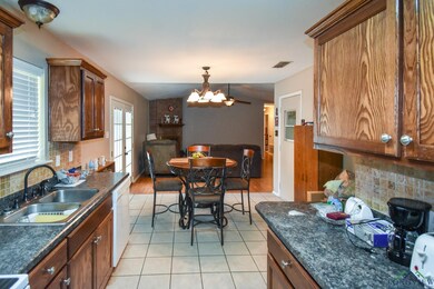 3501 Larkspur Ln, Kilgore, TX 75662 - photo 6