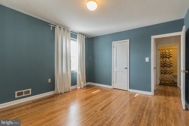 2923 Michigan Ave, Halethorpe, MD 21227 - photo 7