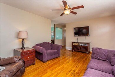 747 Alameda Ave, Sheffield Lake, OH 44054 - photo 6