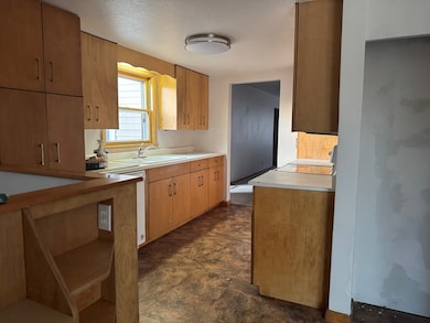 113 E Lake St, Rockwell City, IA 50579 - photo 7