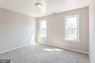 134 S Kossuth St, Baltimore, MD 21229 - photo 3