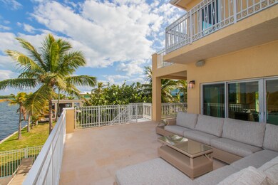 2nd Floor Outdoor Living