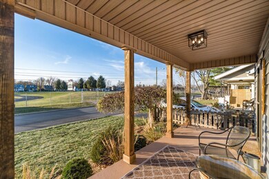 008_ - 1448 Fairview Av - 007