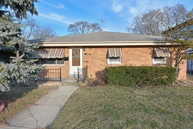 1027 Flossmoor Ave, Waukegan, IL 60085 - photo 3