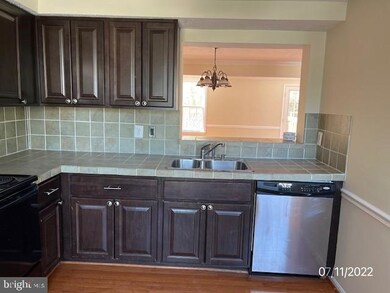 13961 Winding Ridge Ln, Centreville, VA 20121 - photo 5