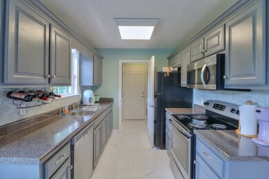 231 Indian Springs Cir, Manchester, TN 37355 - photo 7