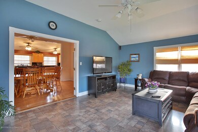 42 Lafayette Dr, Hazlet, NJ 07730 - photo 5