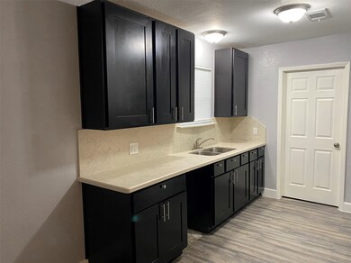 5918 Guadalupe St, Houston, TX 77016 - photo 4