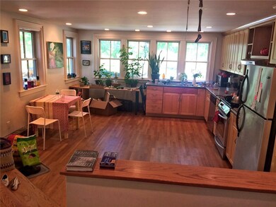 KITCHEN 1ST FLOOR