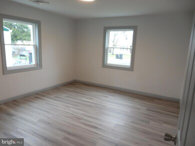 308 Howell Dr, New Castle, DE 19720 - photo 5