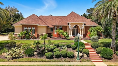 Beautiful Curb Appeal!