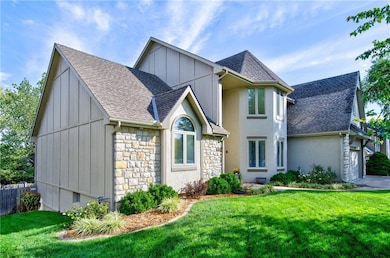 2436 NW Valley View Dr, Lees Summit, MO 64081 - photo 5