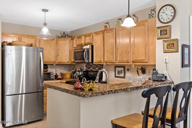 4101 Breezewood Dr unit 102, Wilmington, NC 28412 - photo 6