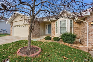 903 Palmer Ct unit 3, Lake Saint Louis, MO 63367 - photo 3