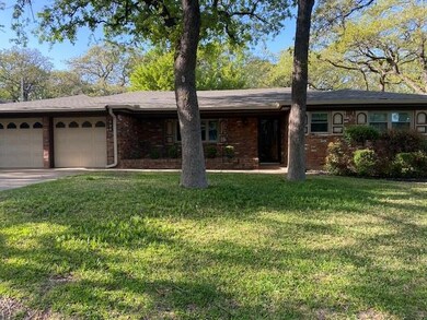 624 W Cheryl Ave, Hurst, TX 76053 - photo 2