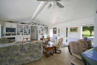 04_104InagehiWay_GreatRoom02