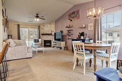 5638 Andrews Dr unit 5638, Roscoe, IL 61073 - photo 4