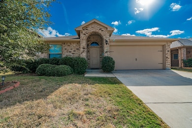 8324 Windsor Forest Dr, Fort Worth, TX 76120 - photo 2