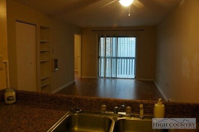 521 Meadowview Dr unit 203D, Boone, NC 28607 - photo 6