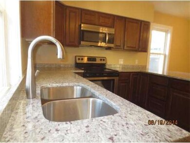 56 Darrow St, Worcester, MA 01606 - photo 6