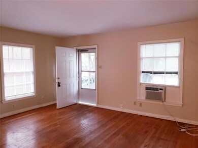 5911 Lewis St, Dallas, TX 75206 - photo 3