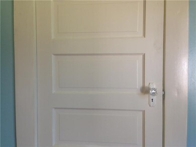 Master Bedroom. Glass door knobs