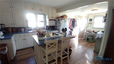 415 W 1st St, Woodville, OH 43469 - photo 6