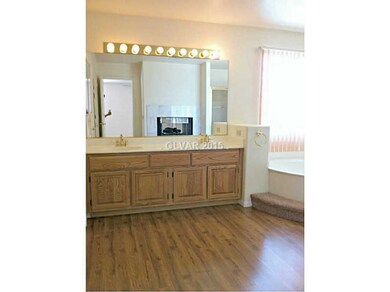 9448 Navy Blue Ct, Las Vegas, NV 89117 - photo 4