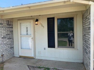 3965 Country Meadows Cir, Granbury, TX 76049 - photo 2