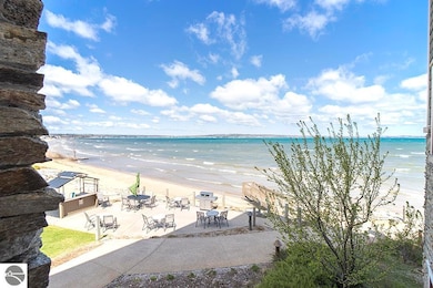 2035 N Us-31 N unit 301, Traverse City, MI 49686 - photo 3