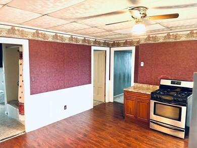 81 Spring St unit 3, Fall River, MA 02721 - photo 2