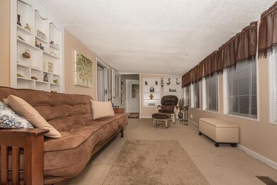 Spacious Florida Room