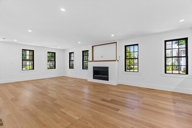 47 Purchase St, Newburyport, MA 01950 - photo 5