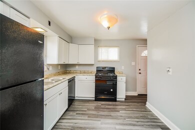 917 Chaplin St, Conway, PA 15027 - photo 5