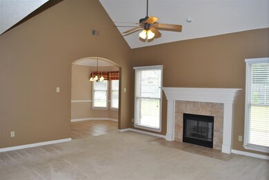Relax in front of a fire! Open feel. High ceilings