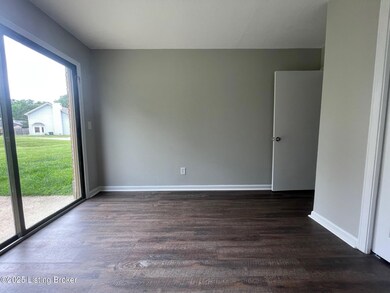 712 Mount Tabor Rd unit 5, New Albany, IN 47150 - photo 5